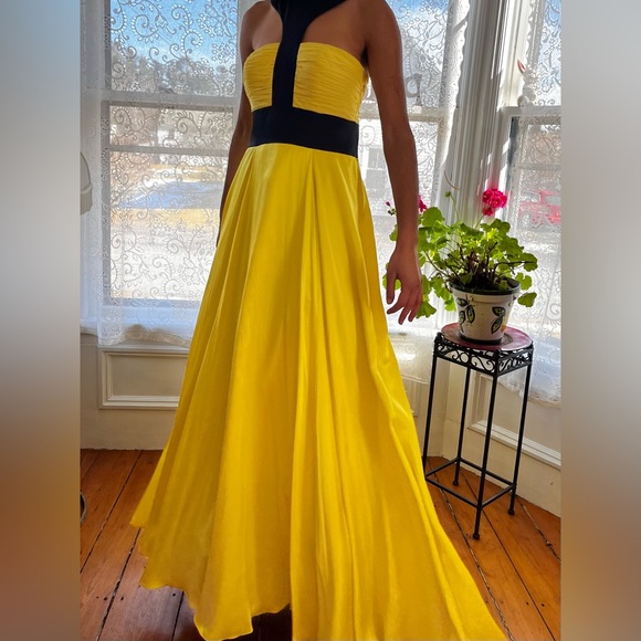 Brilliant Yellow Silk Maxi Dress Ball Gown - Picture 2 of 13
